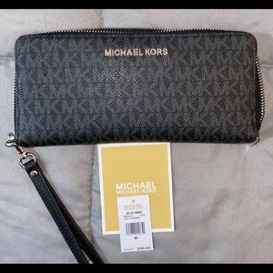 Michael Kors continental wallet- black with silver